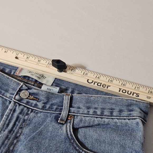 Levi's Vintage 550 Relaxed Denim Jeans Men's Y2K   Actual 36x29 - Picture 4 of 8